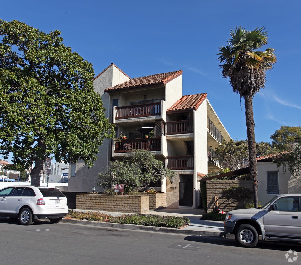 Primary Photo - 1423 Euclid St