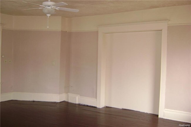Building Photo - 2405 Field St