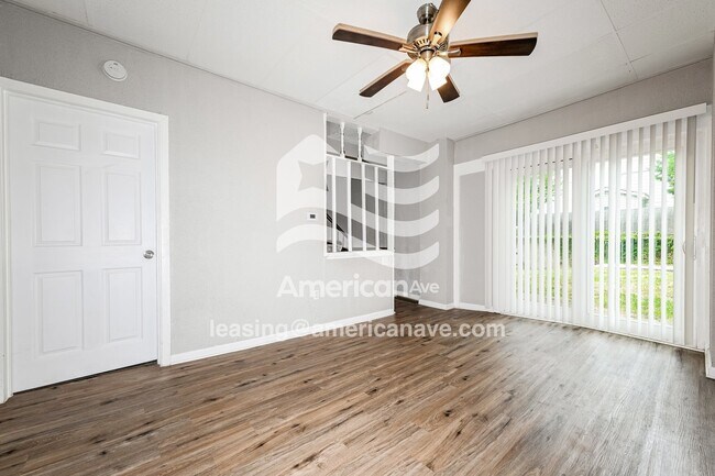 Foto del edificio - 1623 Lynn Ave