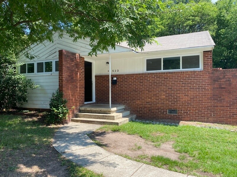 533 E Woodlawn Rd, Charlotte, NC 28209 House Rental in Charlotte, NC