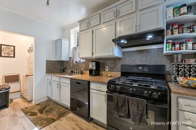 Building Photo - 1432 W Jonquil Ter