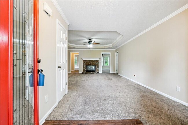 Building Photo - 1425 Shamrock Hill Cir