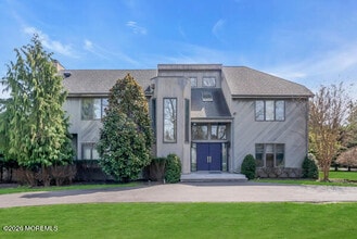 Building Photo - 3 Clover Hill Pl