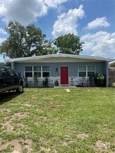 Building Photo - 9620 Overlook Dr