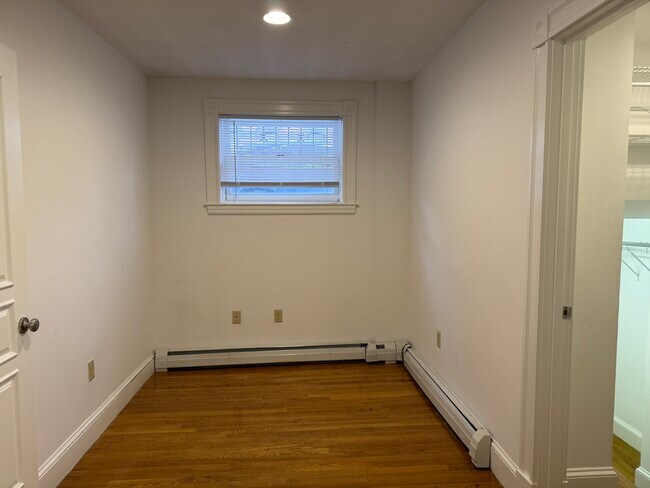 Foto del edificio - 115 Commonwealth Ave