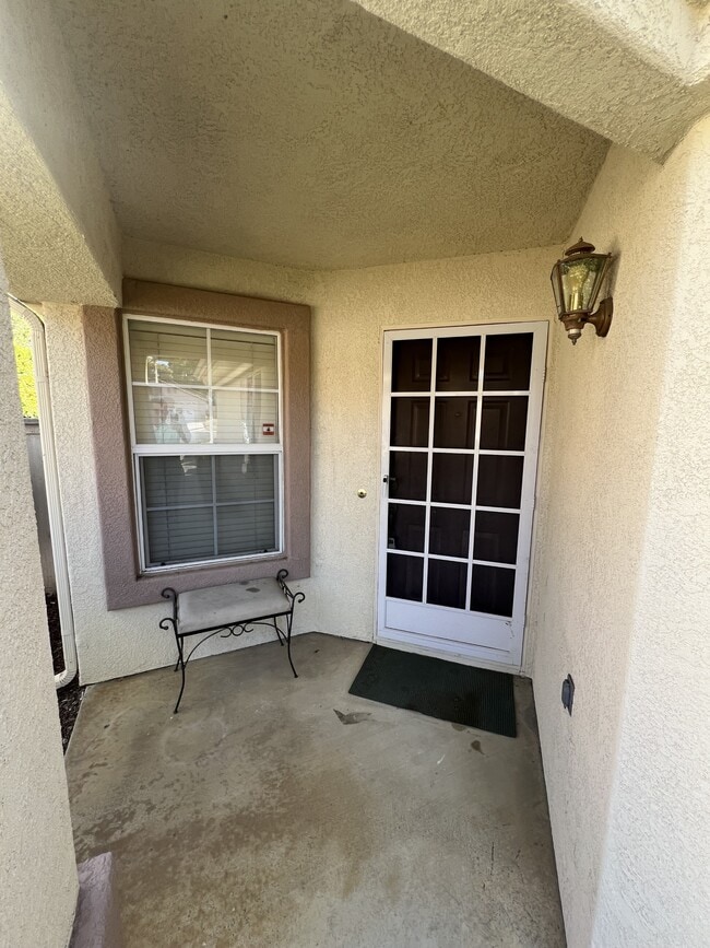 Building Photo - 40656 Corte Albara