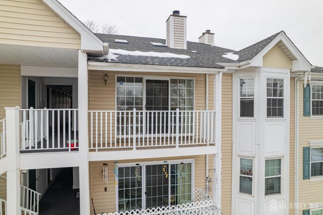 Building Photo - 318 Wimbeldon Ct