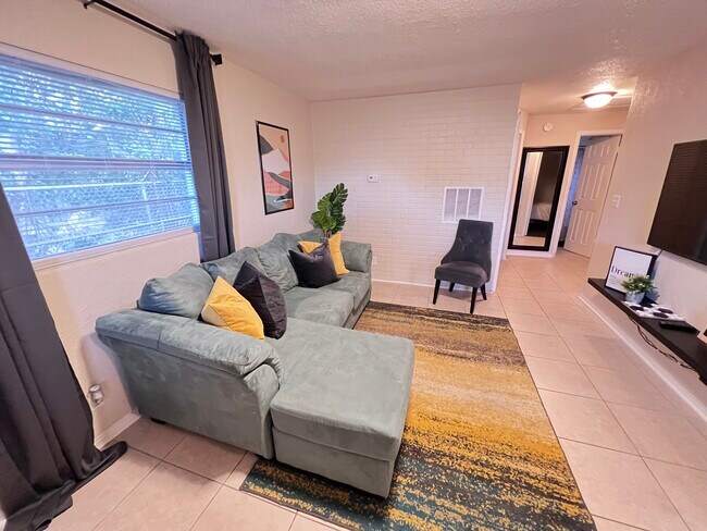 Foto del edificio - 752 S Caroline St