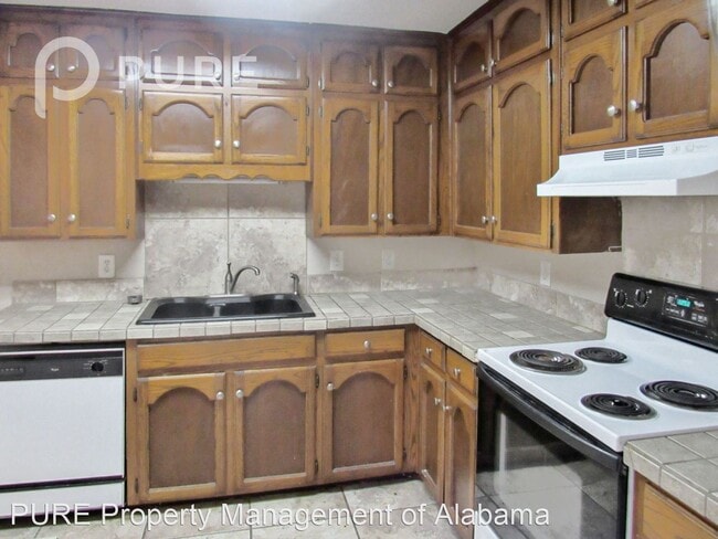 Building Photo - 3 br, 2.5 bath House - 626 Cahaba Manor Lane