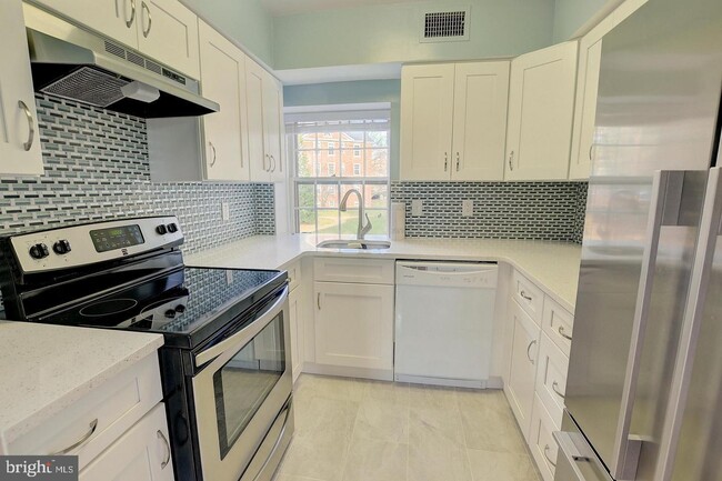 Building Photo - 3410 38th St NW