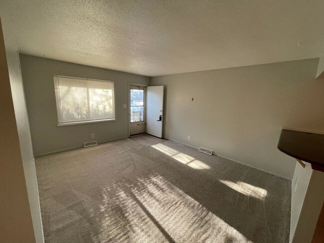 Foto del edificio - 11416 E 27th Terrace S