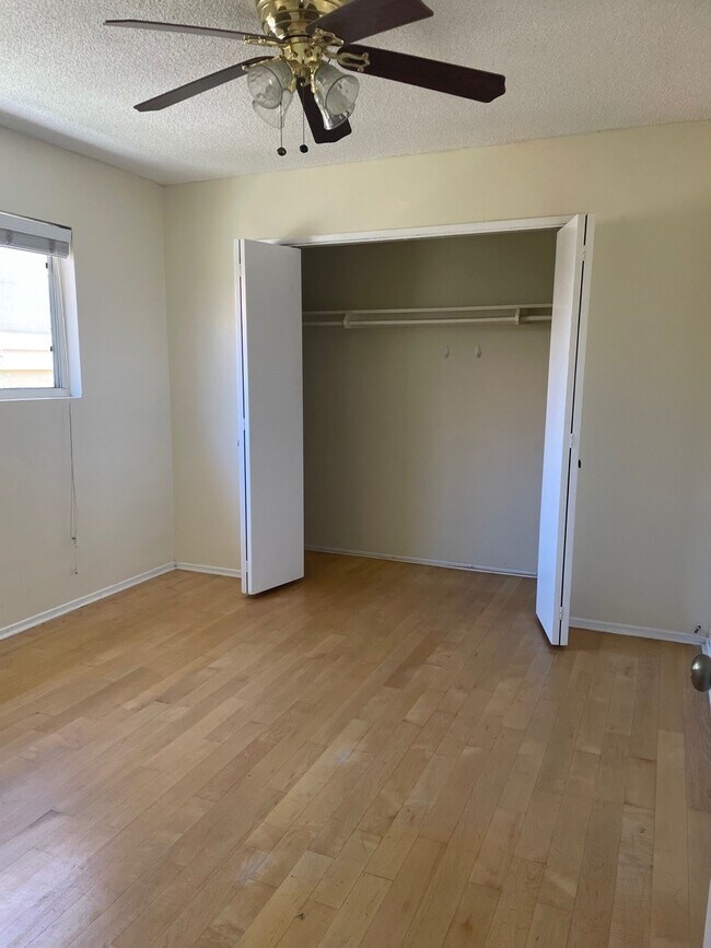 Building Photo - 2021 Marshallfield Ln