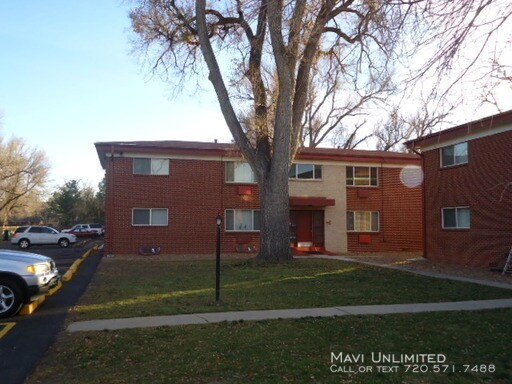 Primary Photo - 3751 Oak St