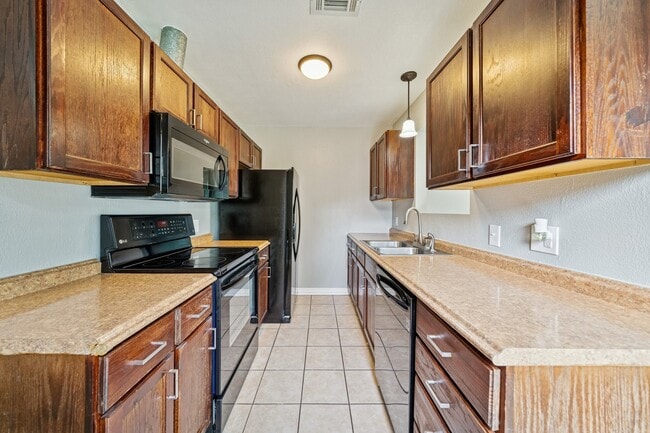 Building Photo - 3908 Colorado Ave