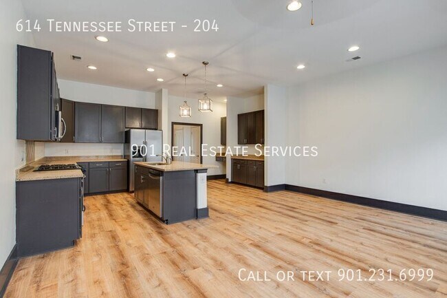 Building Photo - 614 Tennessee St