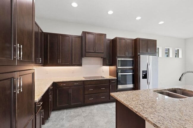 Building Photo - 13548 Spruce Pne Dr