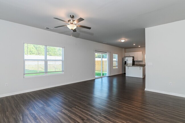 Foto del edificio - 336 Augustine Dr