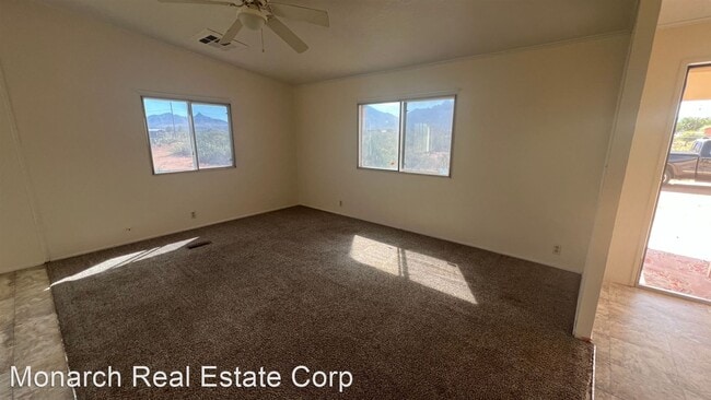 Foto del edificio - 2 br, 2 bath House - 8055 Stanley Rd.
