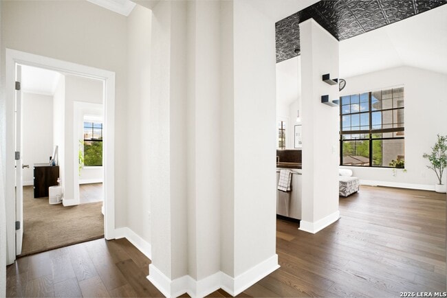 Building Photo - 7342 Oak Manor Dr