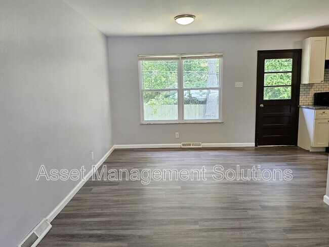 Foto del edificio - 4110 Northern Aire Dr