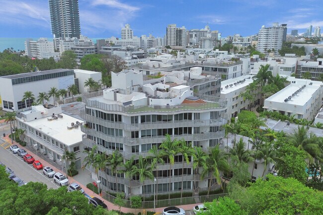 Foto del edificio - 2155 Washington Ct