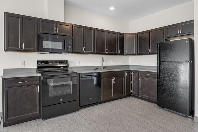 Building Photo - Stone Ridge Apartments & Townhomes