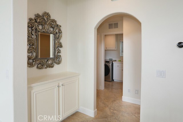 Foto del edificio - 27946 Greenlawn Cir