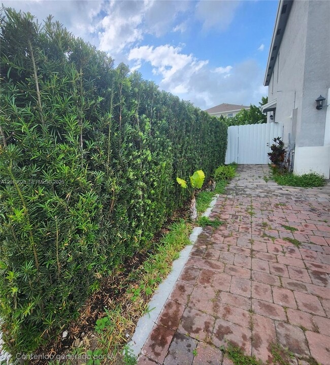 Building Photo - 13245 SW 271st Ter