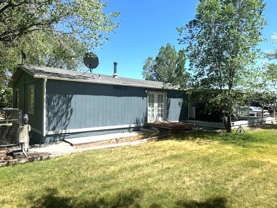 Building Photo - Spacious double wide in Kittridge Canyon w...