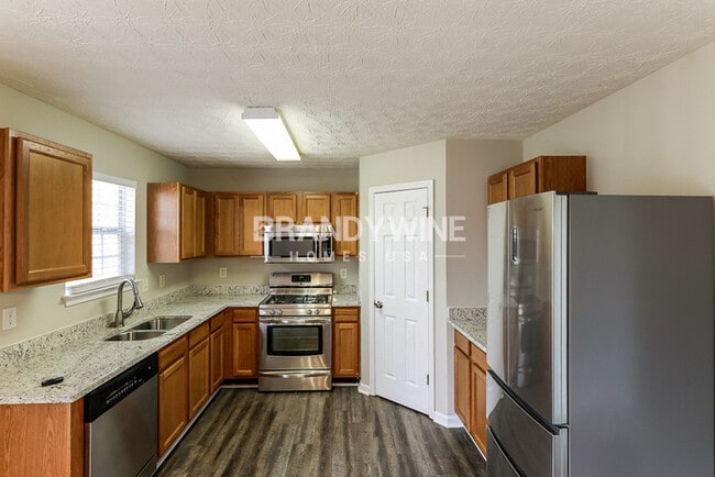 Foto del edificio - 252 Springbottom Ct SE