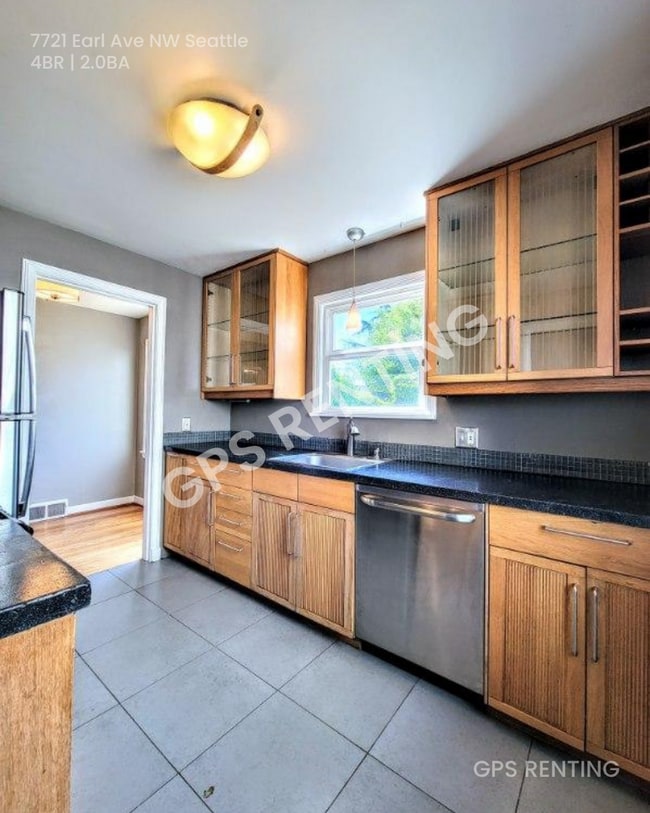 Photo - 7721 Earl Ave NW House