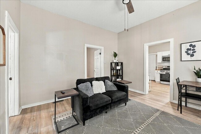Foto del edificio - 929 N Tremont St