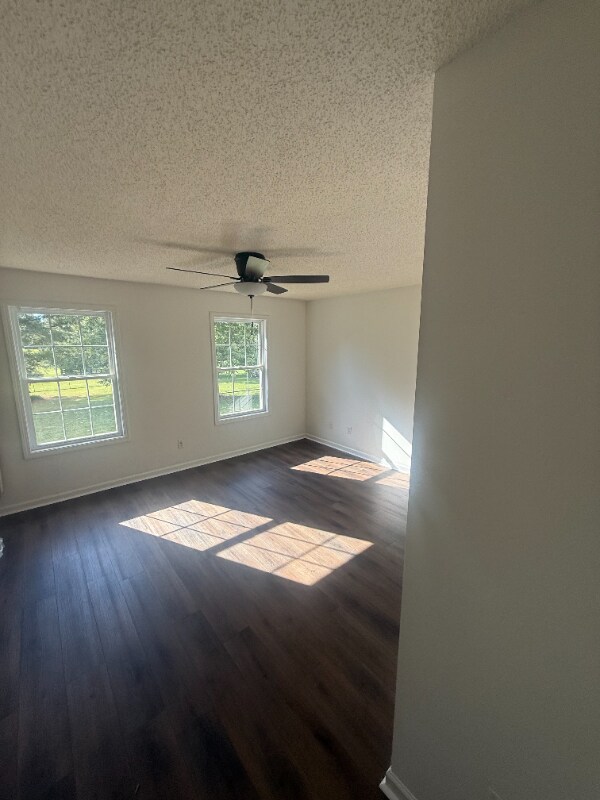 Building Photo - 136 Baxter Rd SE