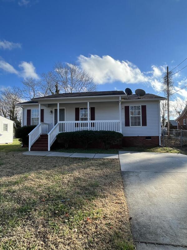 Primary Photo - 118 Lawndale Ave