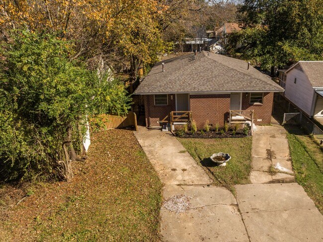 Foto del edificio - SF-067-1216 &amp; 1218 North 35th Street Duplex