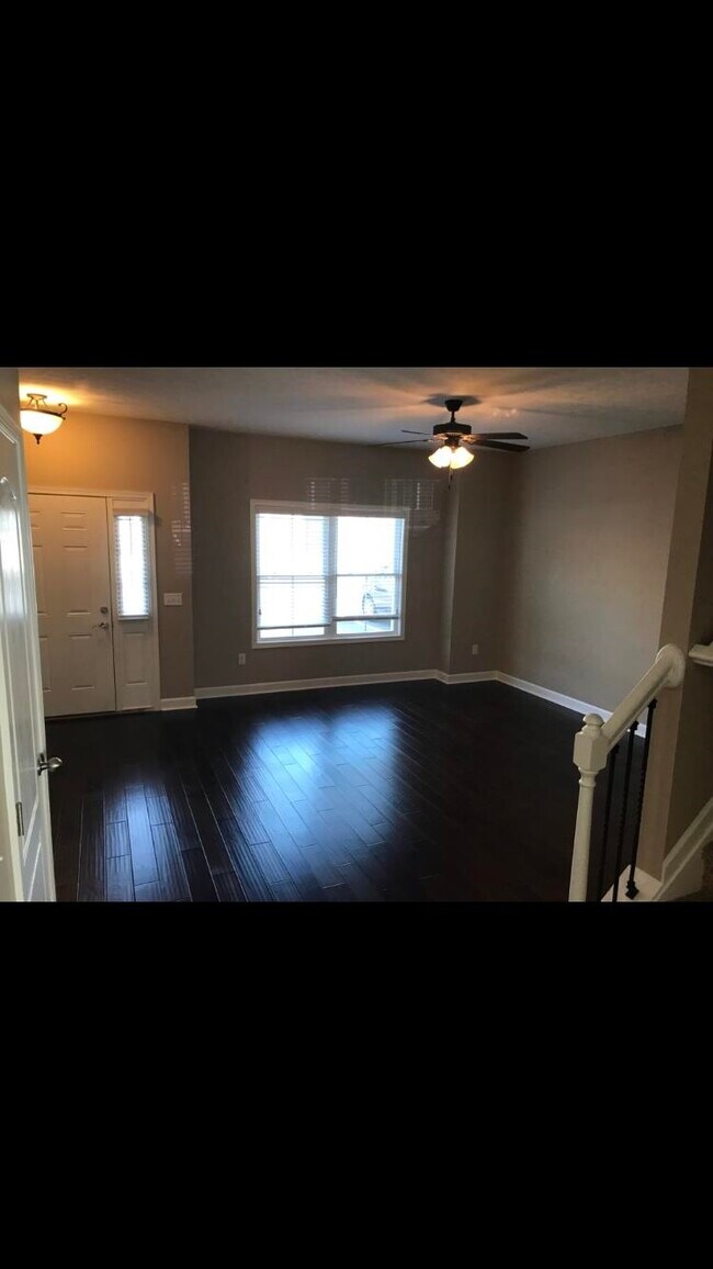 Foto del edificio - 99 Cedar Point Ln