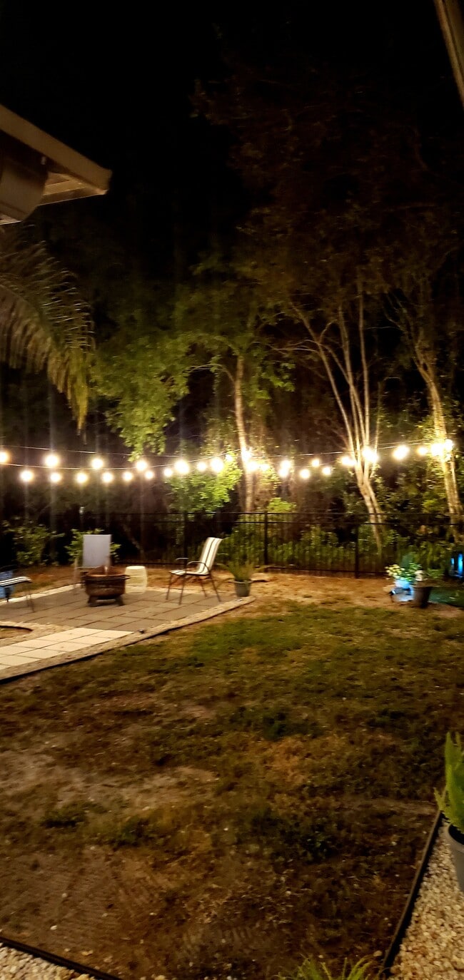 Fire pit - 920 Hugo Cir