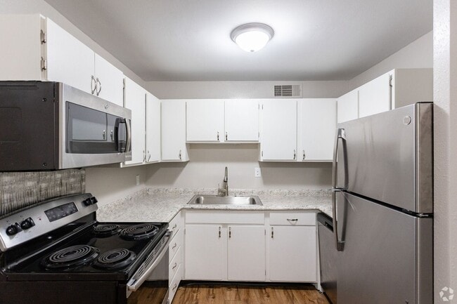 Interior Photo - Oak View Apartments