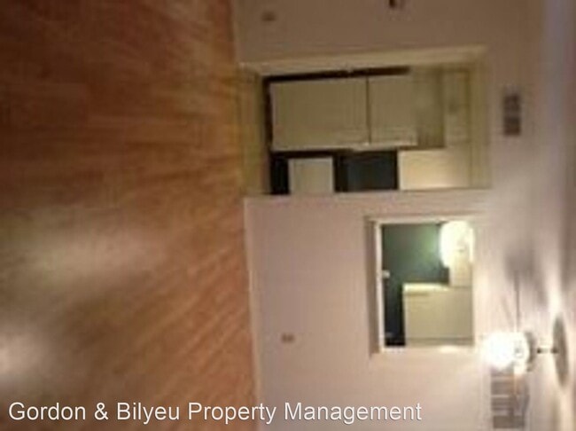 Building Photo - 1717 W 35th St