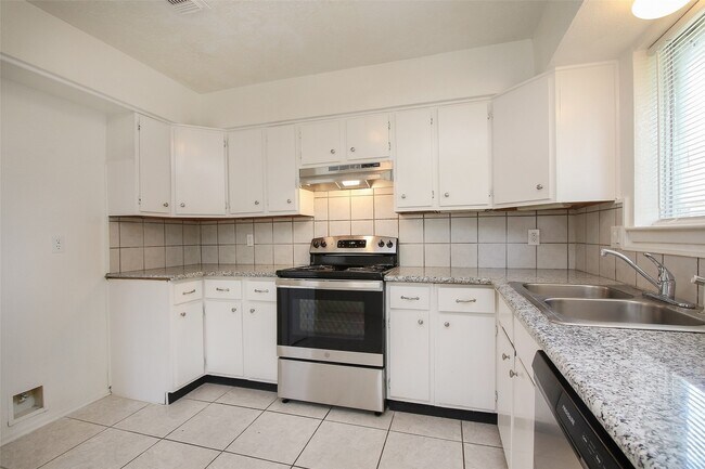 Foto del edificio - 4626 Quailgate Dr