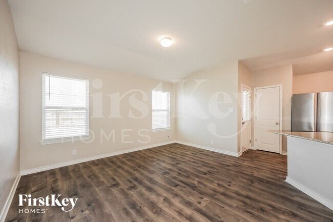 Foto del edificio - 13305 Wood Sedge