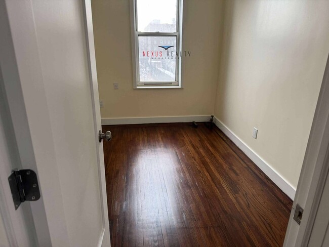 Building Photo - 43-24 58th St