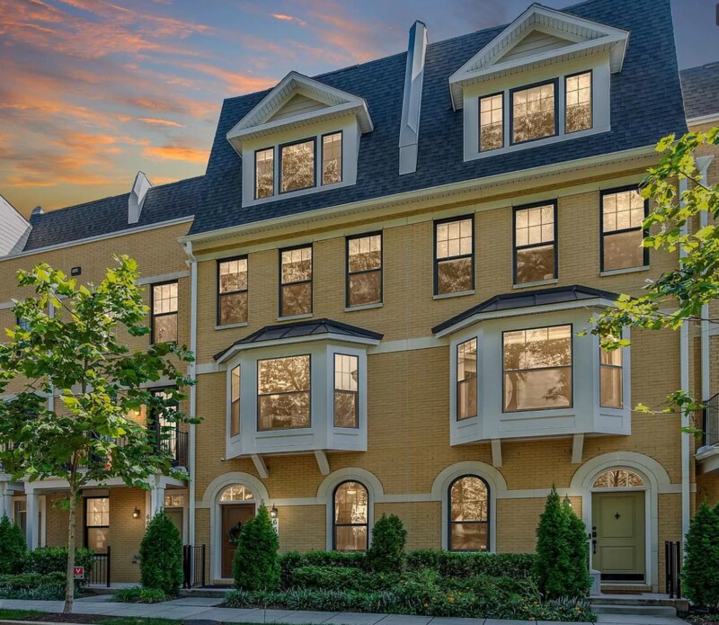 Foto principal - 662 Kenneth St NE