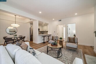 Building Photo - 409 Norris Canyon Terrace