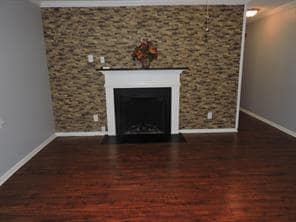 Building Photo - 295 Winding River Dr