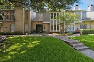Building Photo - 7518 Woodthrush Dr