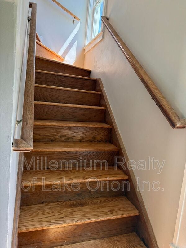 Building Photo - 57 E Beverly Ave