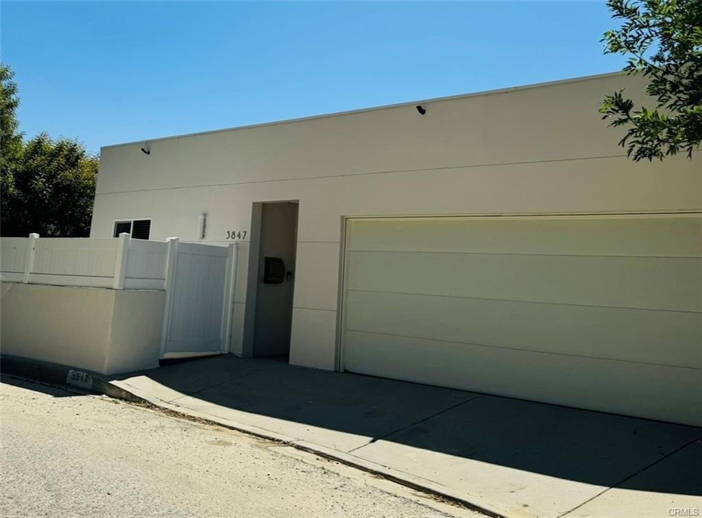 3847 Oakfield Dr, Los Angeles, CA 91423 House Rental in Los Angeles