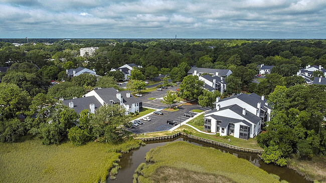 Middleton Cove se encuentra con Ashley River Marsh - Middleton Cove