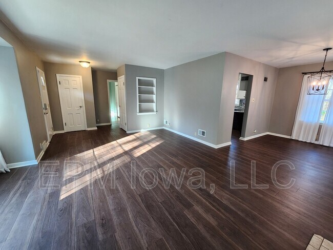 Foto del edificio - 137 Pauline Pl